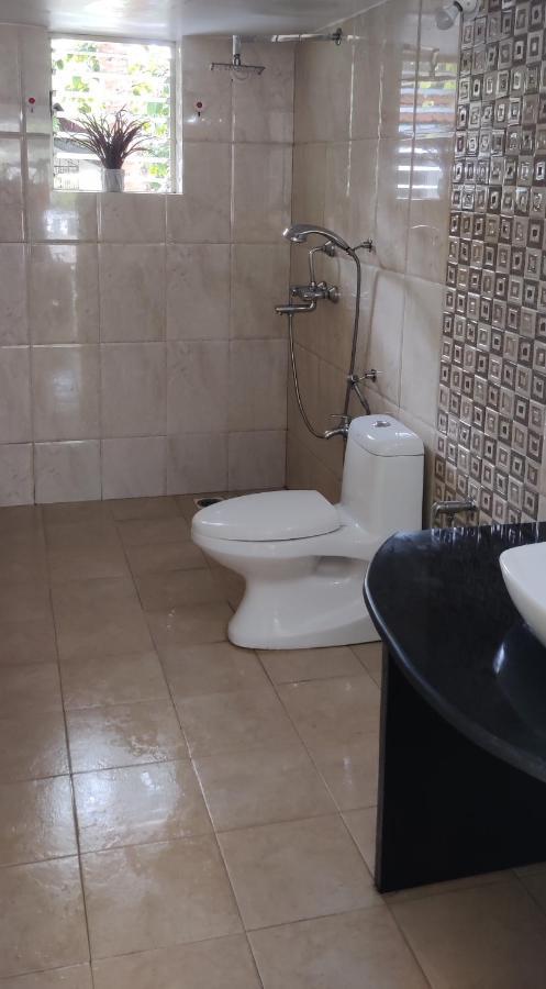J-House, Spacious Apartments With Balconies, Thalassa 1Min Away Siolim Exterior photo