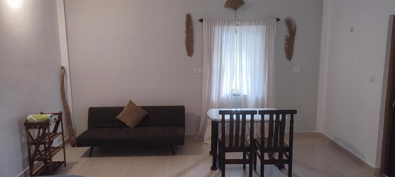 J-House, Spacious Apartments With Balconies, Thalassa 1Min Away Siolim Exterior photo